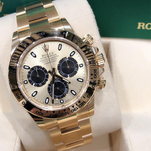 Luxury Watch Daytona Oyster, 40 Mm, Full Gold With Black Chronographs(Refurbished)